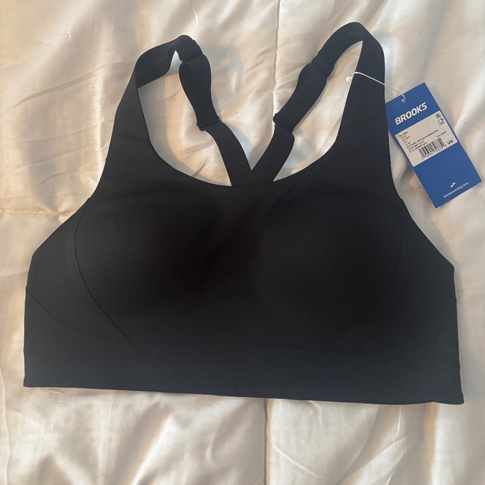 Brooks limitless racer back NWT 34C